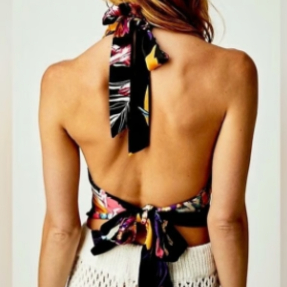 Free People Seraphina Crop Halter Top Black Floral Size Small NWOT - Picture 4 of 9